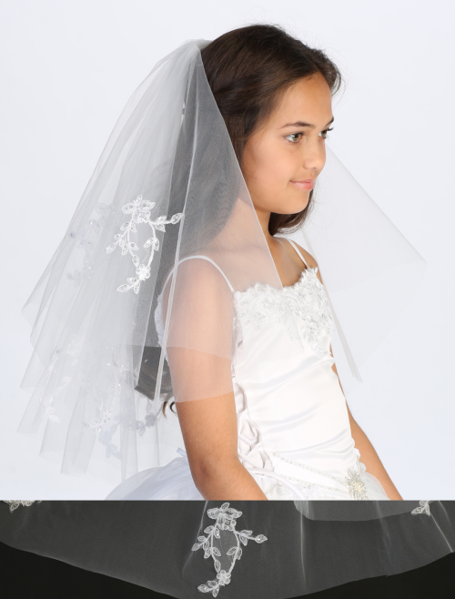 Girls First Communion Veil with Raw Edge and Lace Applique